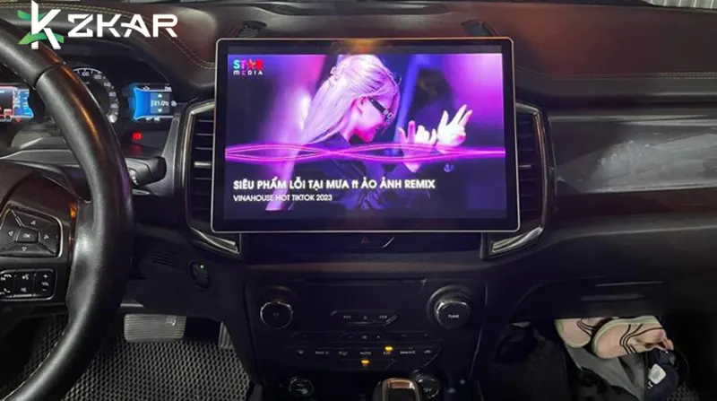 Địa Chỉ Lắp Đặt Màn Android 13 Inch Xe Ford Ranger Uy Tín Tại Sài Gòn