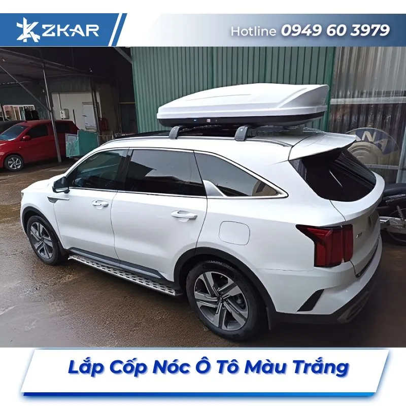 Lắp Đặt Cốp Nóc Ô Tô Màu Trắng Tại TPHCM