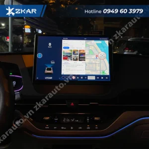 Lắp Màn Hình Utour 13Inch Cho Xe Kia Carens 2023 - Giá 15tr900