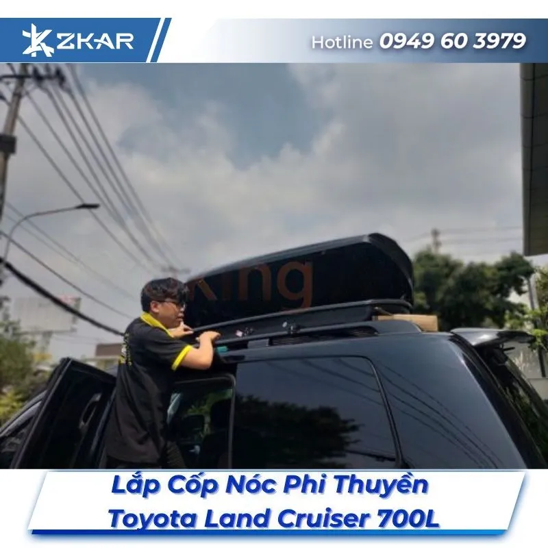 Lắp Đặt Cốp Nóc Phi Thuyền Toyota Land Cruiser 700L Tại TPHCM