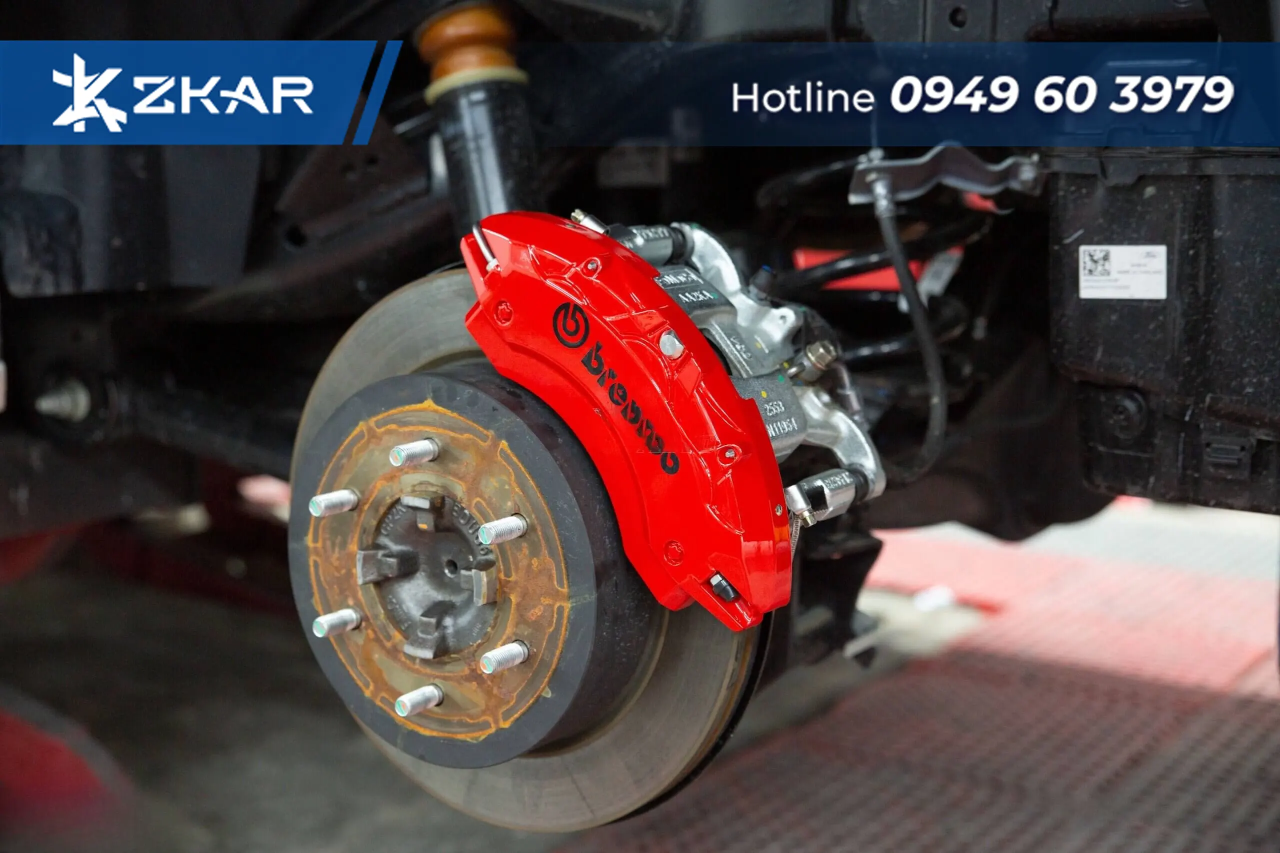 Ưu Điểm Ốp Má Phanh Brembo Kim Loại Nhôm CNC Nguyên Khối