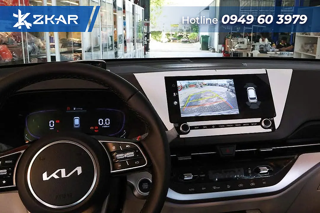 Hỗ trợ lùi xe an toàn khi lái xe
