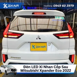 Lắp Đèn LED Xi Nhan Cốp Sau Cho Mitsubishi Xpander Eco 2022