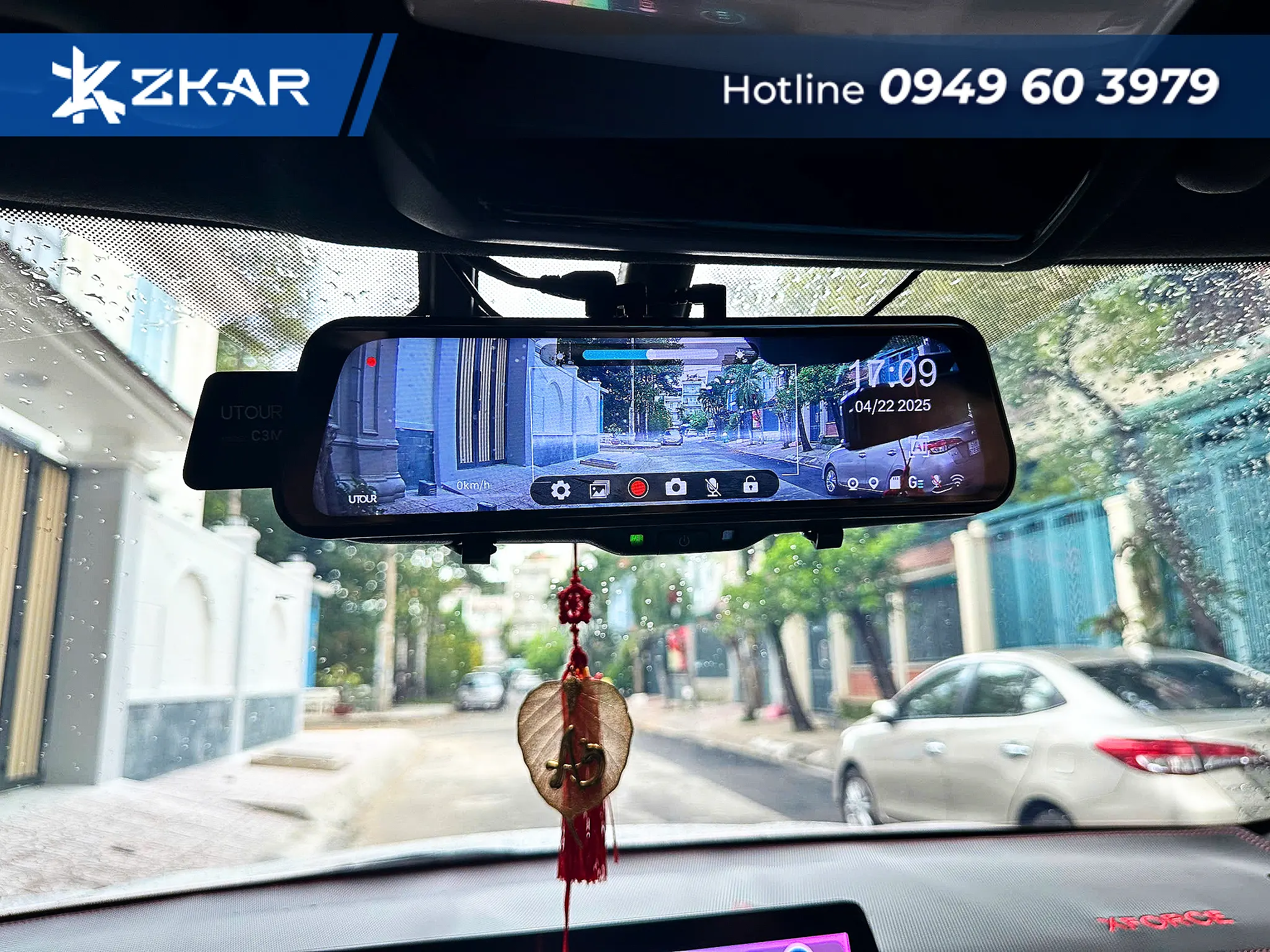 Camera trước của Utour C3M mitsubishi xforce