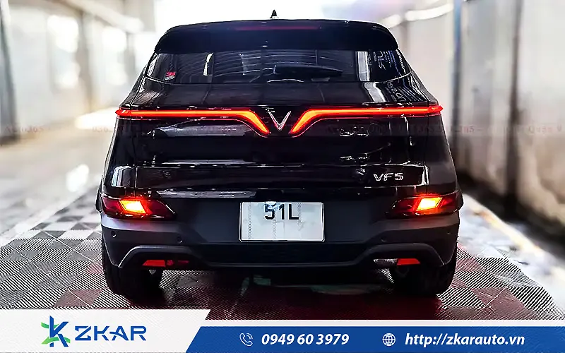 đèn led phía sau vinfast vf5