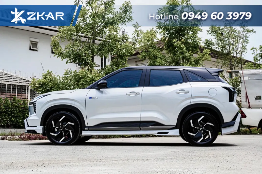Ốp bên hông Bodykit Victor Xforce