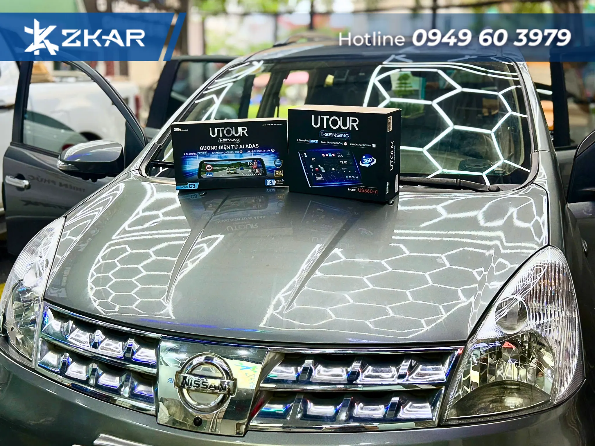 camera hành trình gương Utour C3M xe nissan