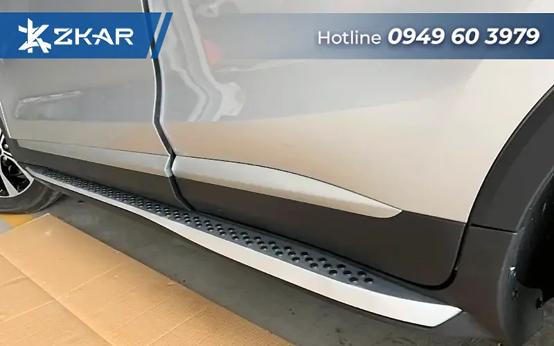 Lắp bệ bước chân vinfast herio Green bảo vệ thân xe