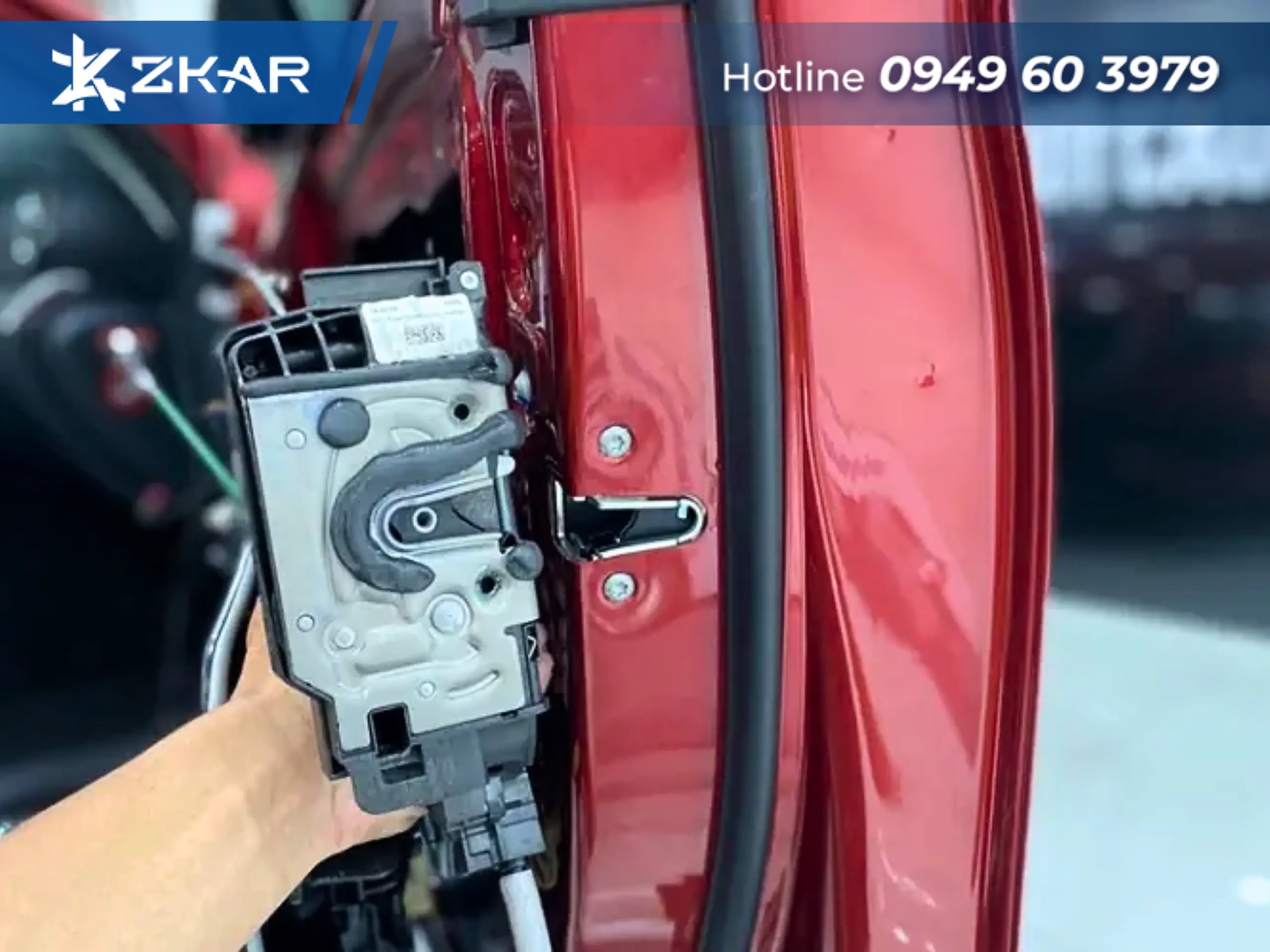 Cửa hít xe limo green