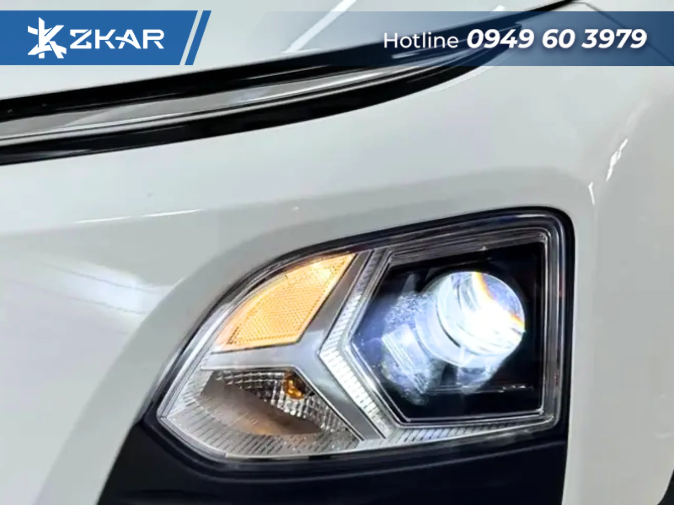 Độ đèn xe limo green