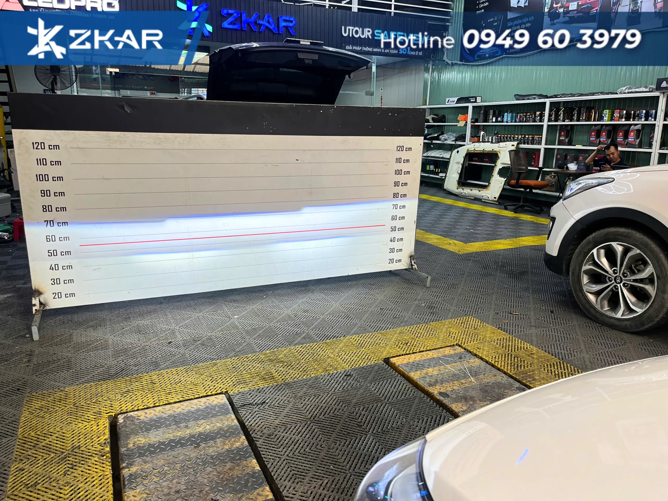 Ba tùy chọn nhiệt màu (3000k-4300k-6000k)