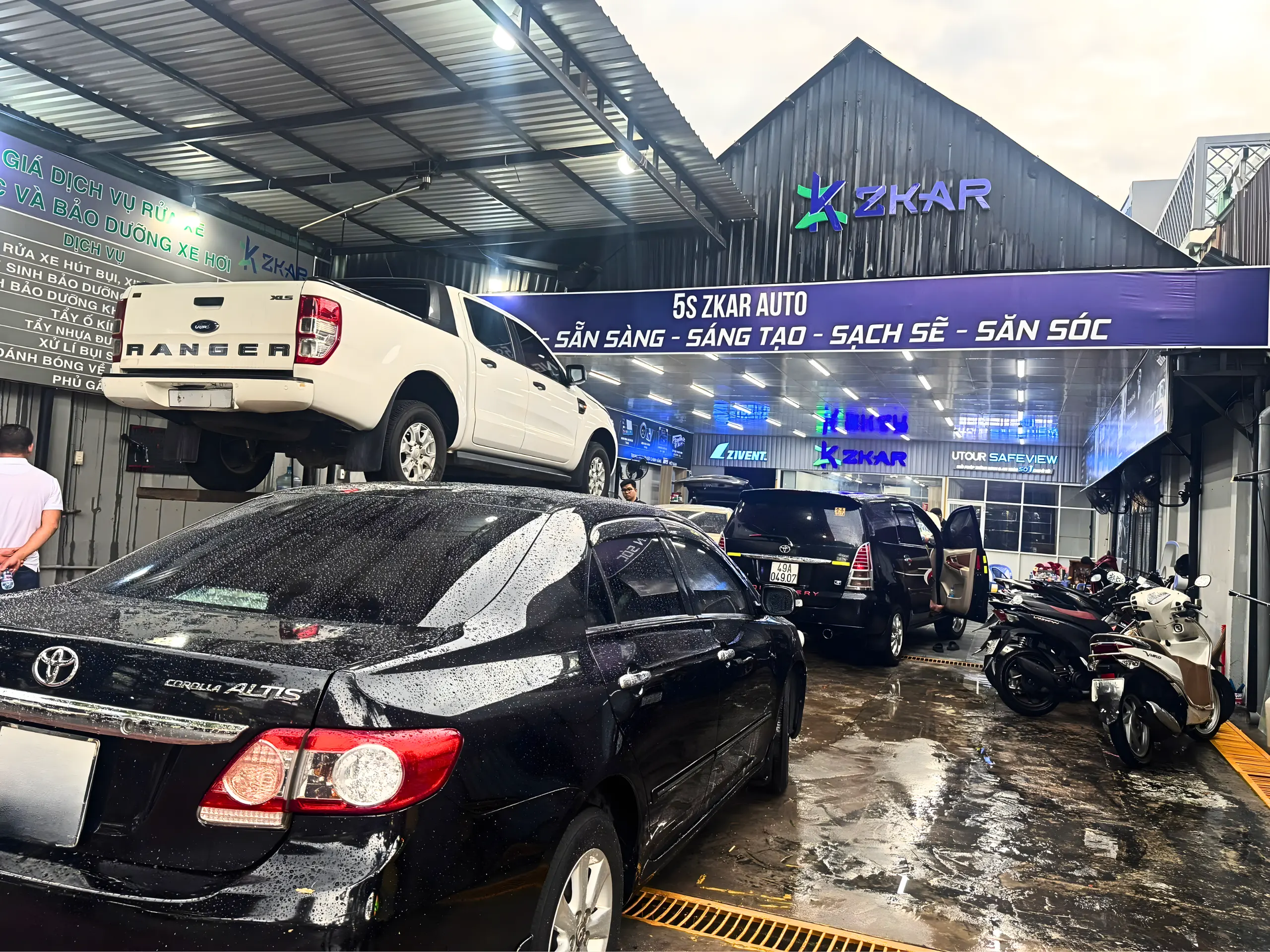 Địa Chỉ Lắp Đặt Phụ Kiện Ô Tô Destinator (DST) Uy Tín Tại TP.HCM