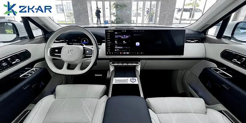 Không gian nội thất chuẩn thương gia rộng rãi và tiện nghi trên phiên bản cao cấp Zeekr 9X Ultra