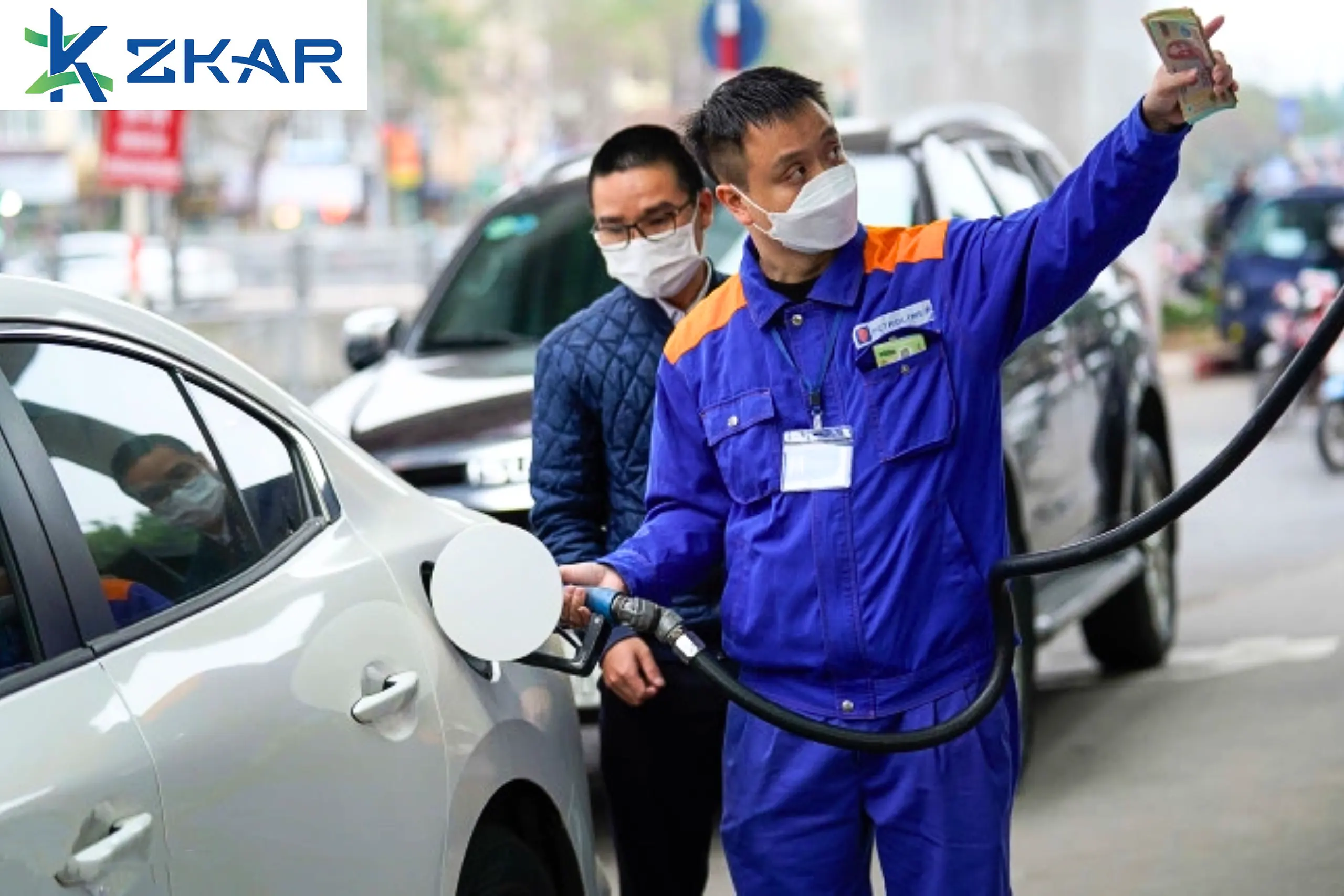 Lắc xe không tiết kiệm xăng – còn làm hư EVAP