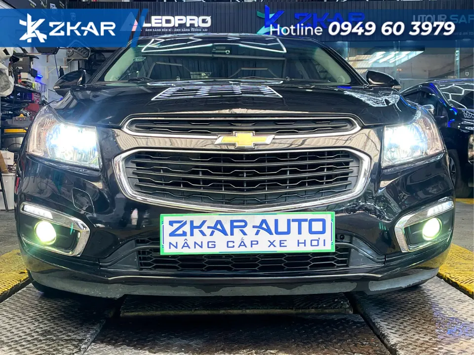 Địa chỉ lắp đèn bi gầm xe Cruze tại sài gòn