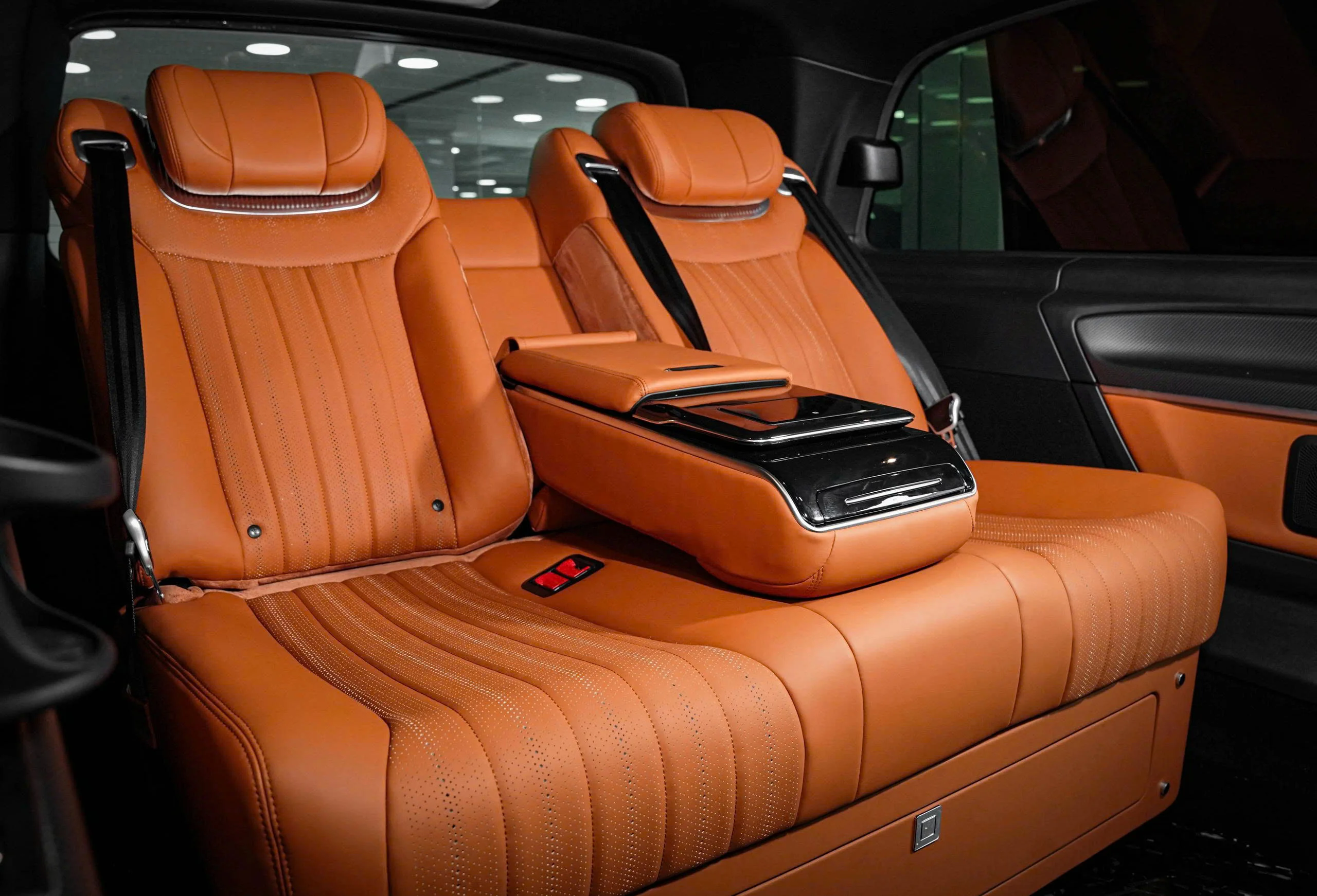 Mercedes GLE độ ghế limousine thương gia