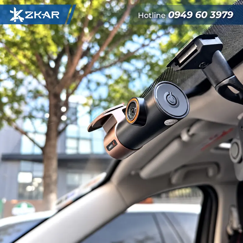 Hình ảnh thực tế camera giám sát MIO-X2 (2K) khi lắp trên xe hơi